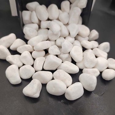 景观白石子多少钱一吨？园林景观选材与价格全解析